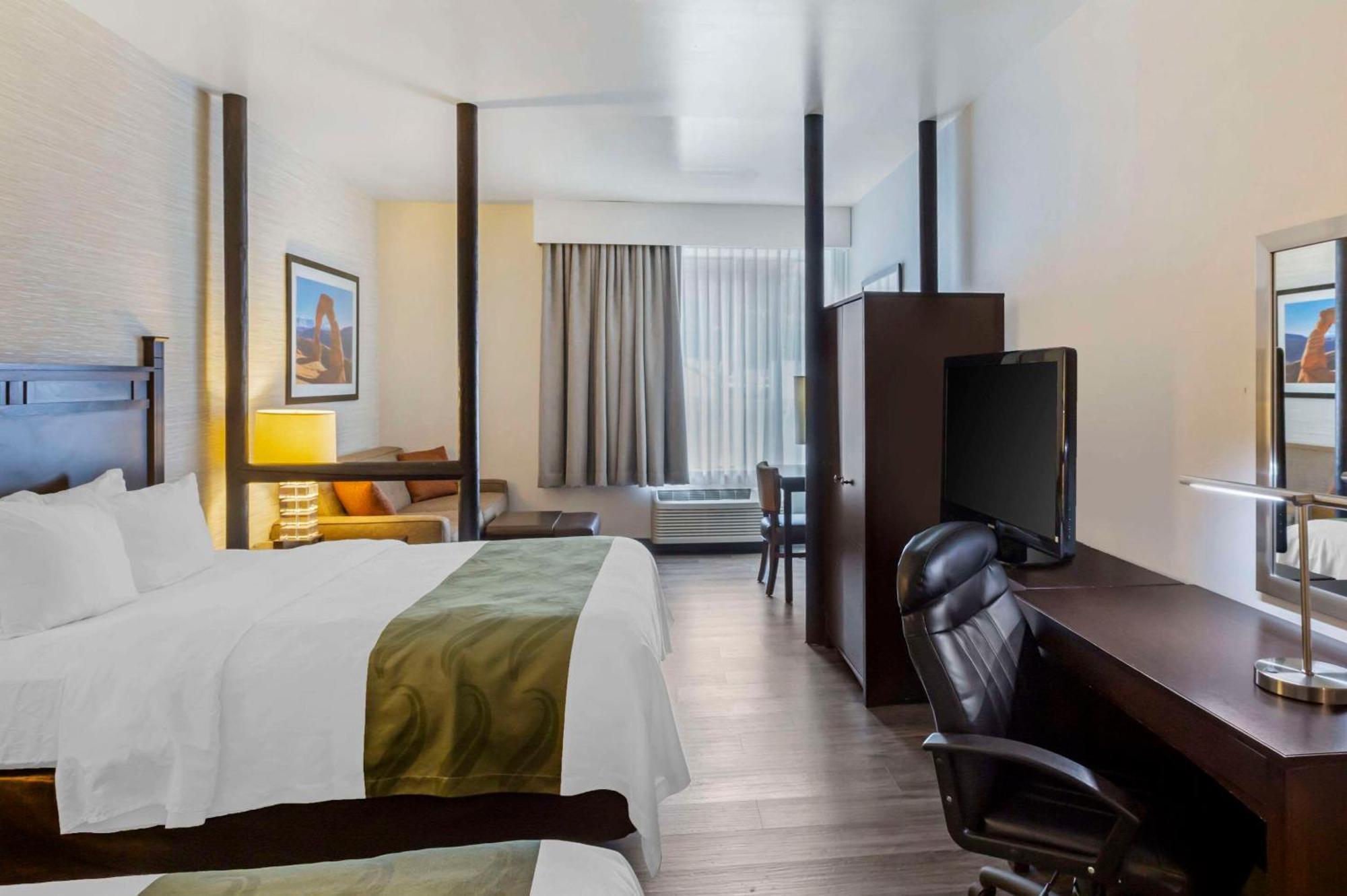 Quality Suites Moab Near Arches National Park Extérieur photo