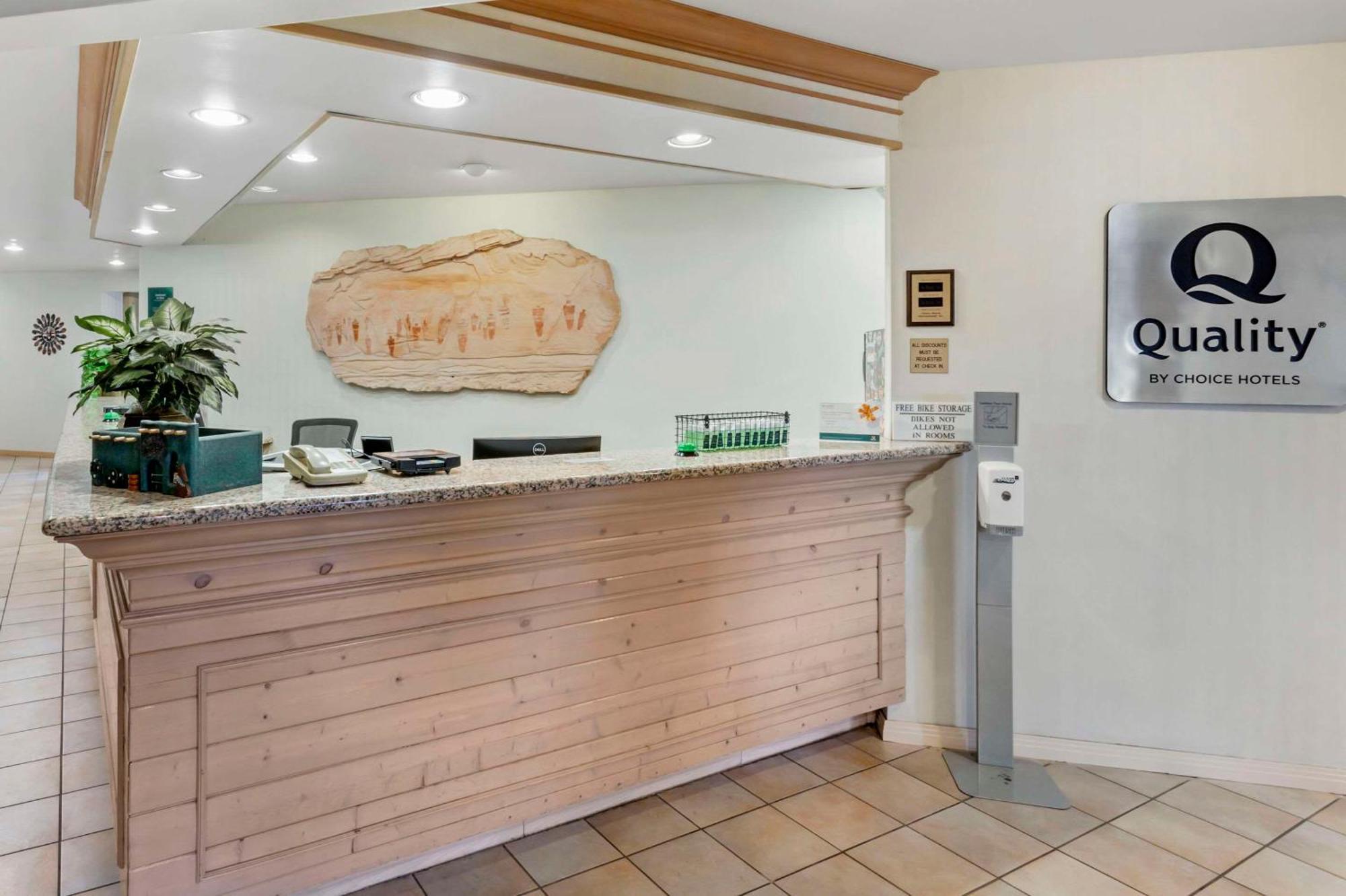 Quality Suites Moab Near Arches National Park Extérieur photo